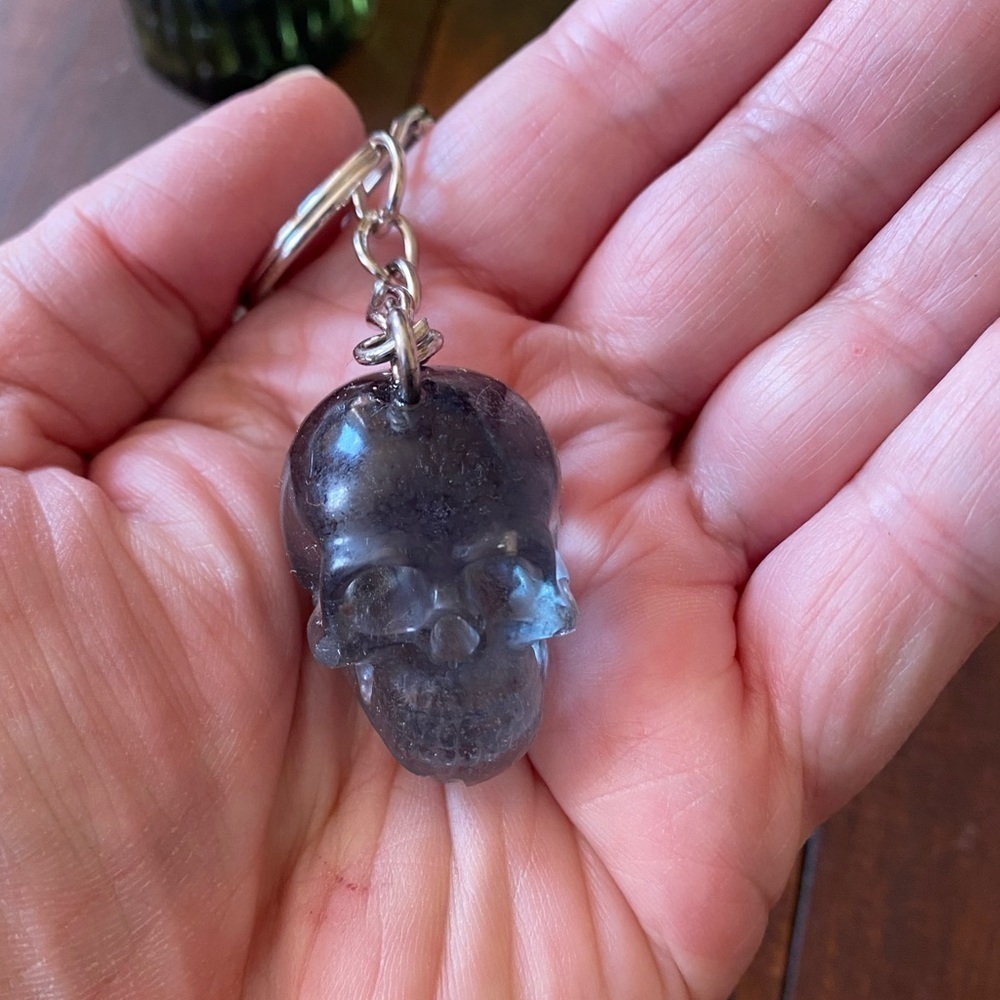 Handmade Resin Clear Gray Skull 3” Keychain Gothic Backpack Purse Bag Charm NEW - Picture 5 of 8